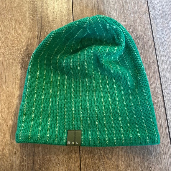 Bula made in Canada winter hat - Picture 1 of 5